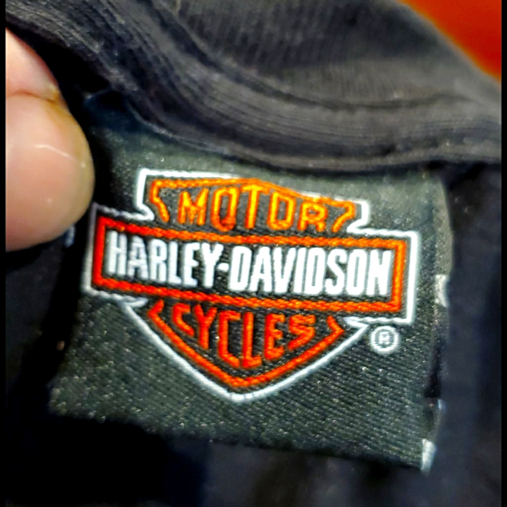HD shirt